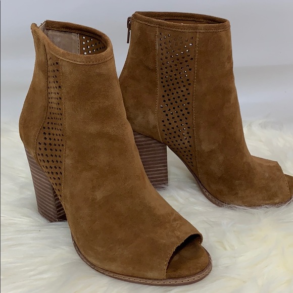 Gianni Bini Shoes - Gianni Bini brown suede leather zip ankle boots